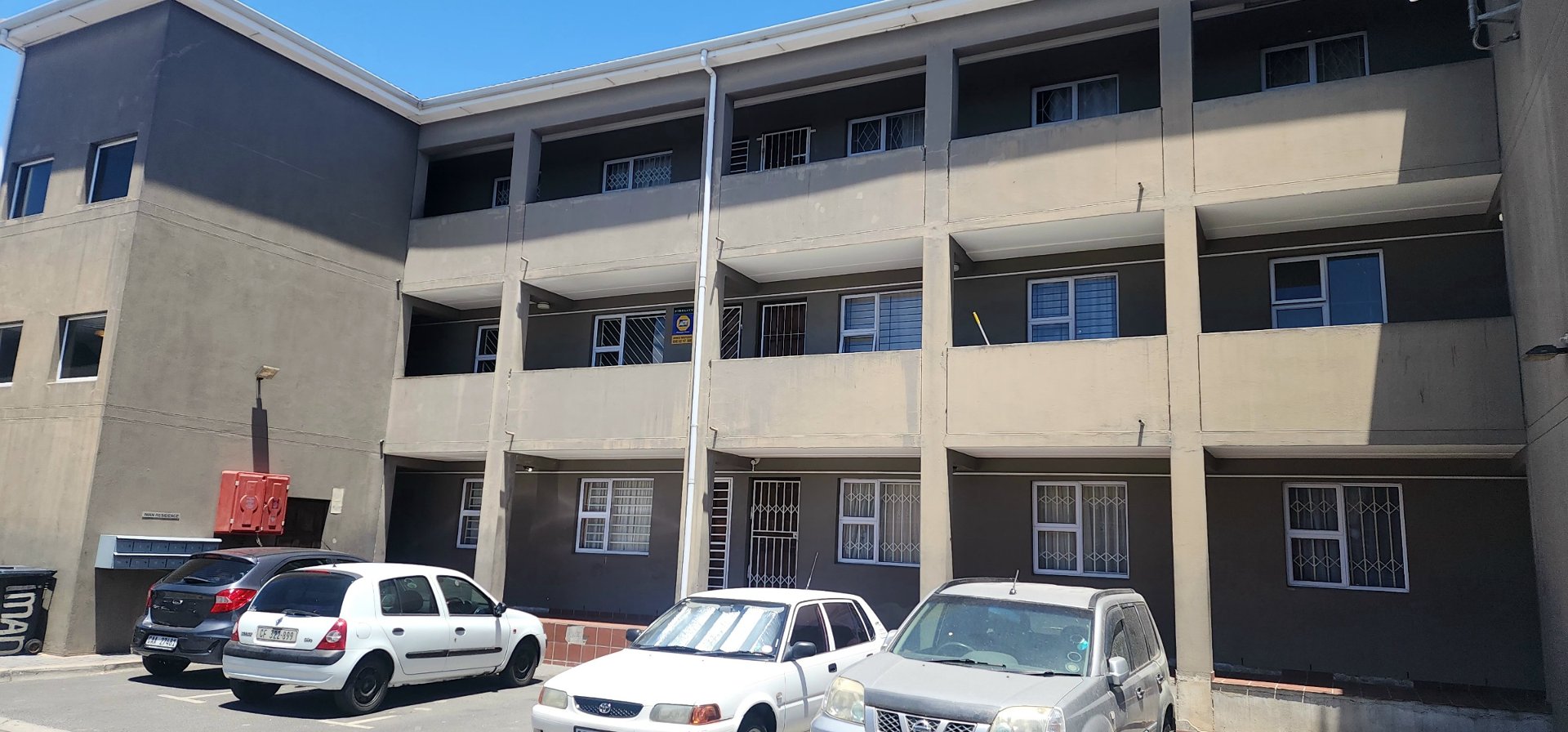2 Bedroom Property for Sale in Delro Park Western Cape
